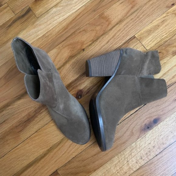 Vince Camuto | Shoes | Vince Camuto Genuine Leather Suede Booties Size ...